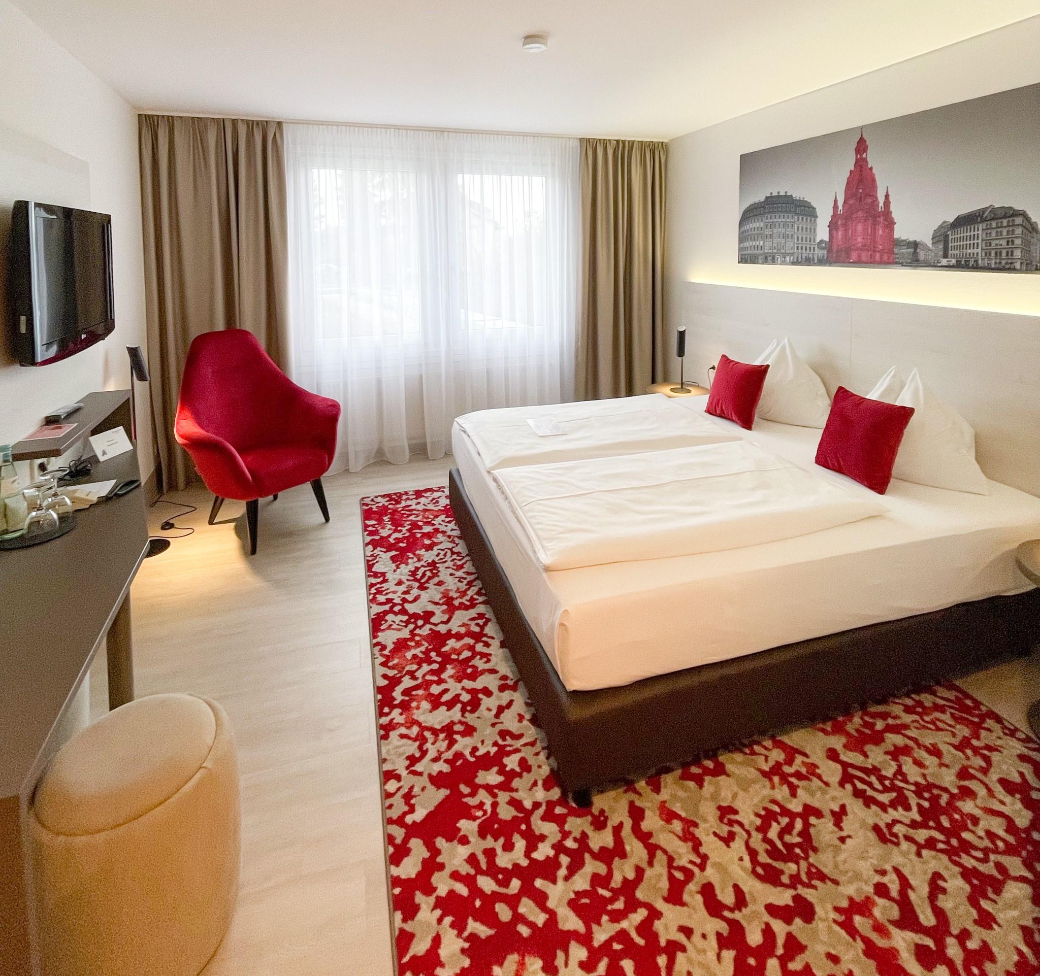 Ramada By Wyndham Dresden Hotel Ngoại thất bức ảnh
